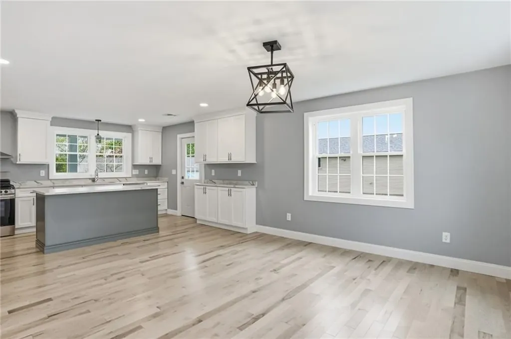 60 Bloor Street Warwick RI 02889
