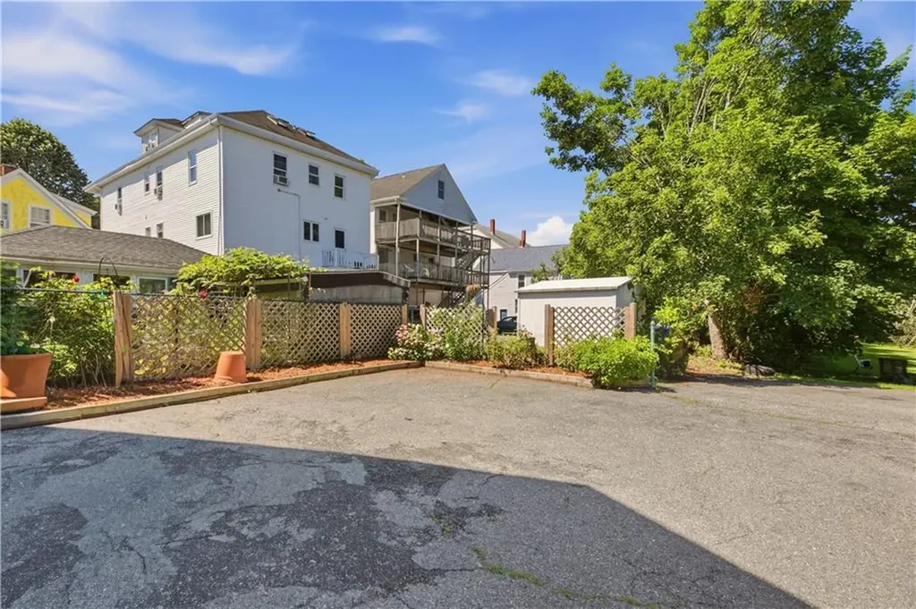6 Murphy Avenue Bristol RI 02809