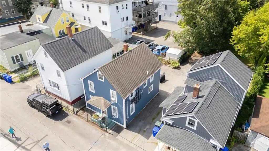 6 Murphy Avenue Bristol RI 02809