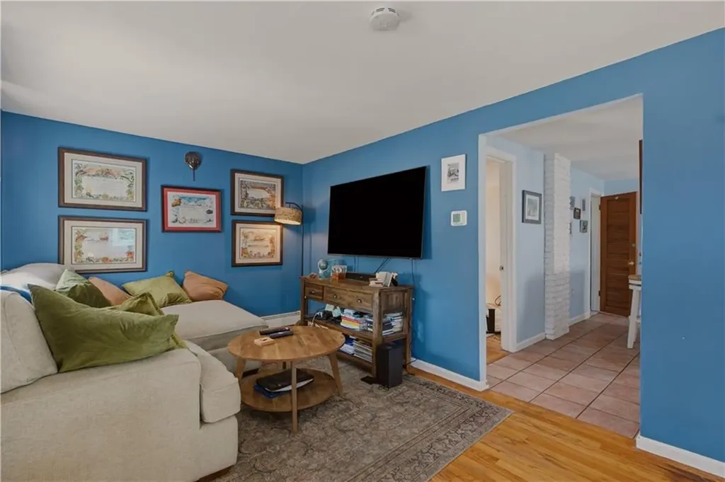 6 Murphy Avenue Bristol RI 02809