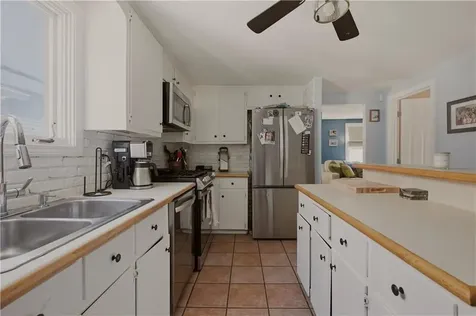 6 Murphy Avenue Bristol RI 02809
