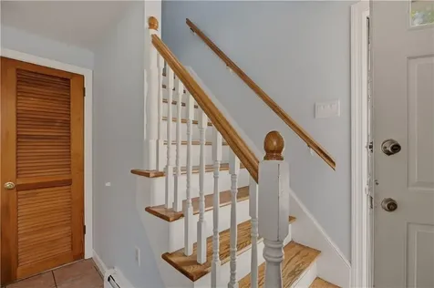 6 Murphy Avenue Bristol RI 02809