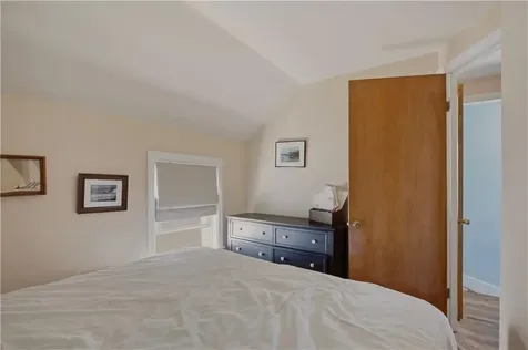 6 Murphy Avenue Bristol RI 02809