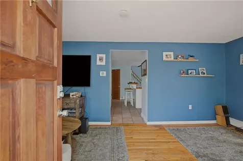 6 Murphy Avenue Bristol RI 02809