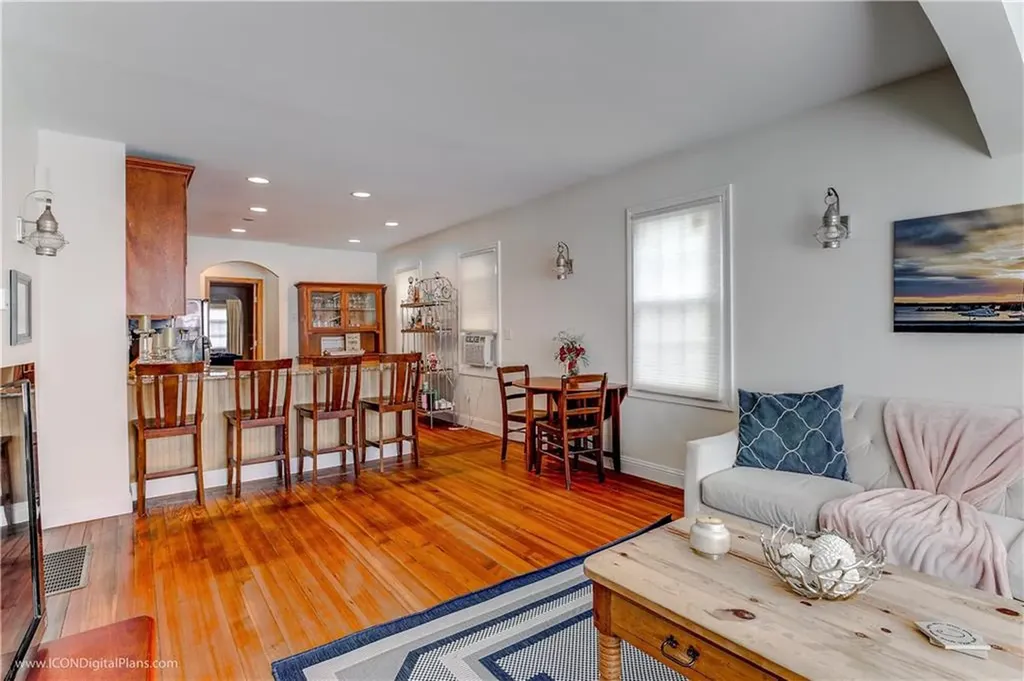 9 Waites Wharf Newport RI 02840