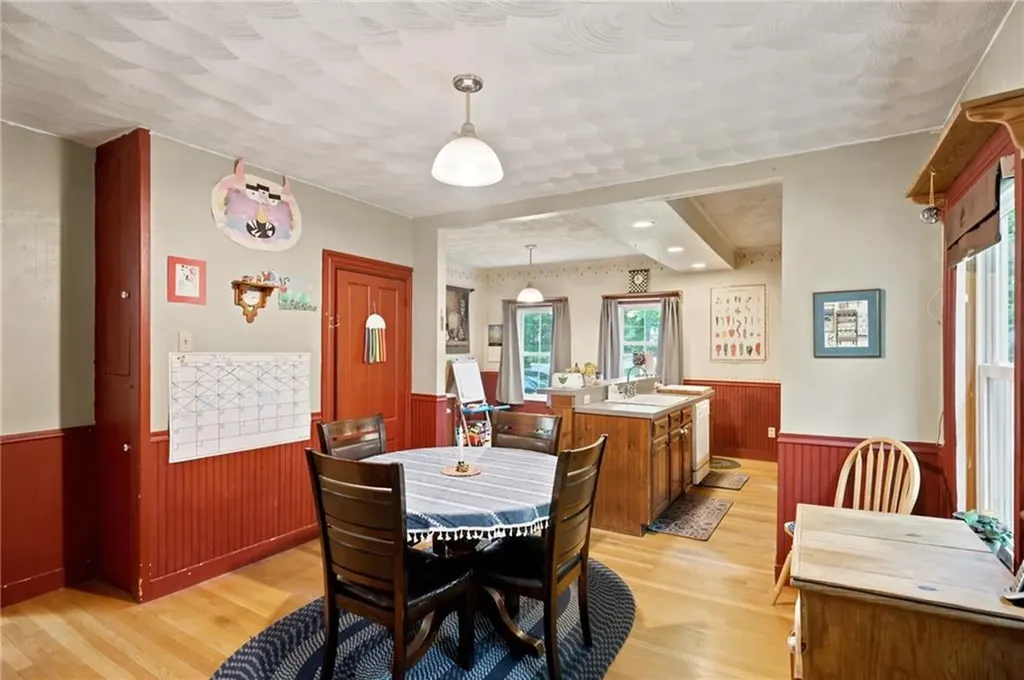 290 292 Church Street Burrillville RI 02859