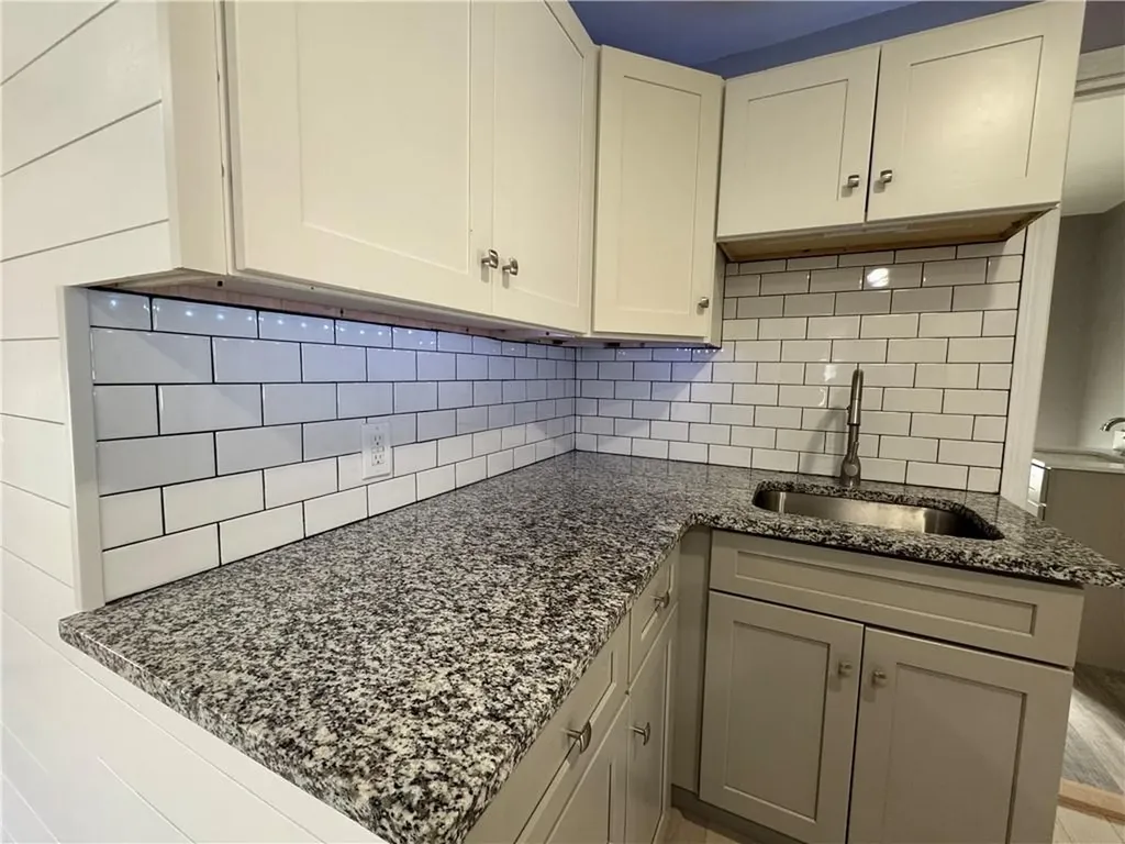 256 Woonasquatucket Avenue North Providence RI 02911