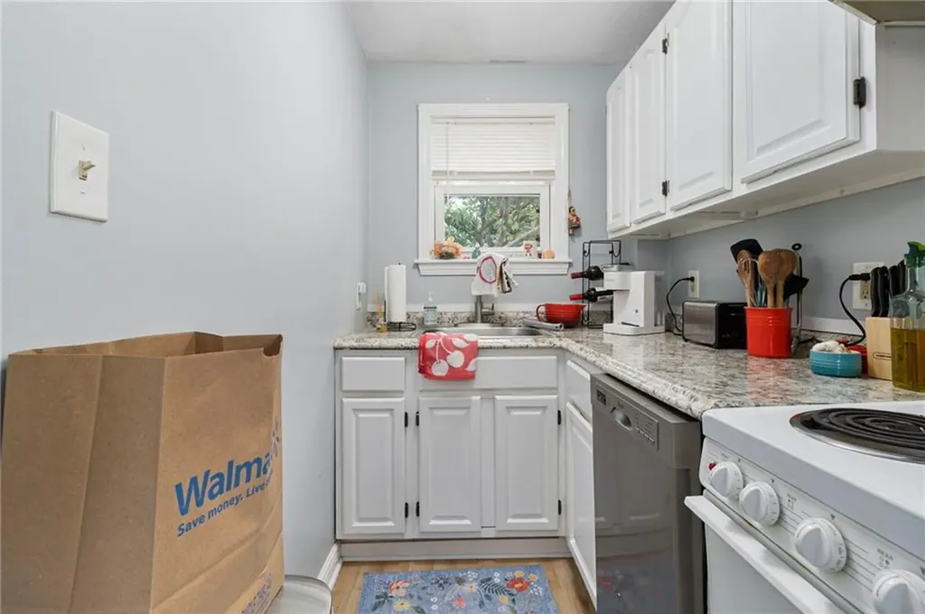 5 Trenton Street Providence RI 02906