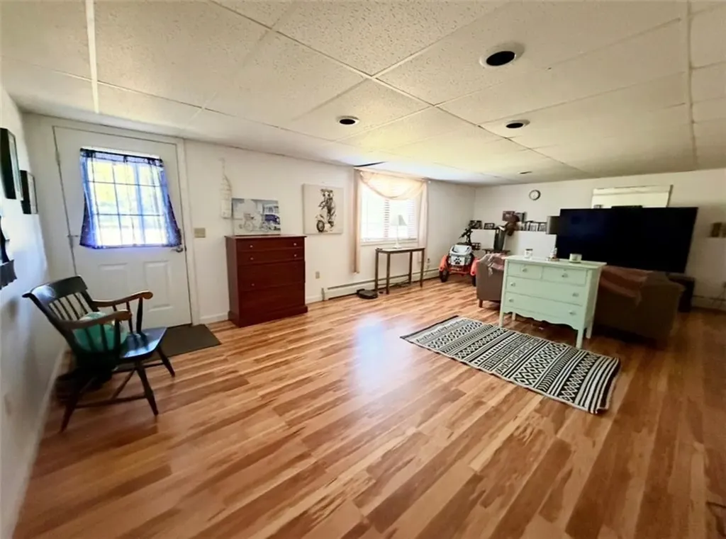 30 Acorn Court South Kingstown RI 02879