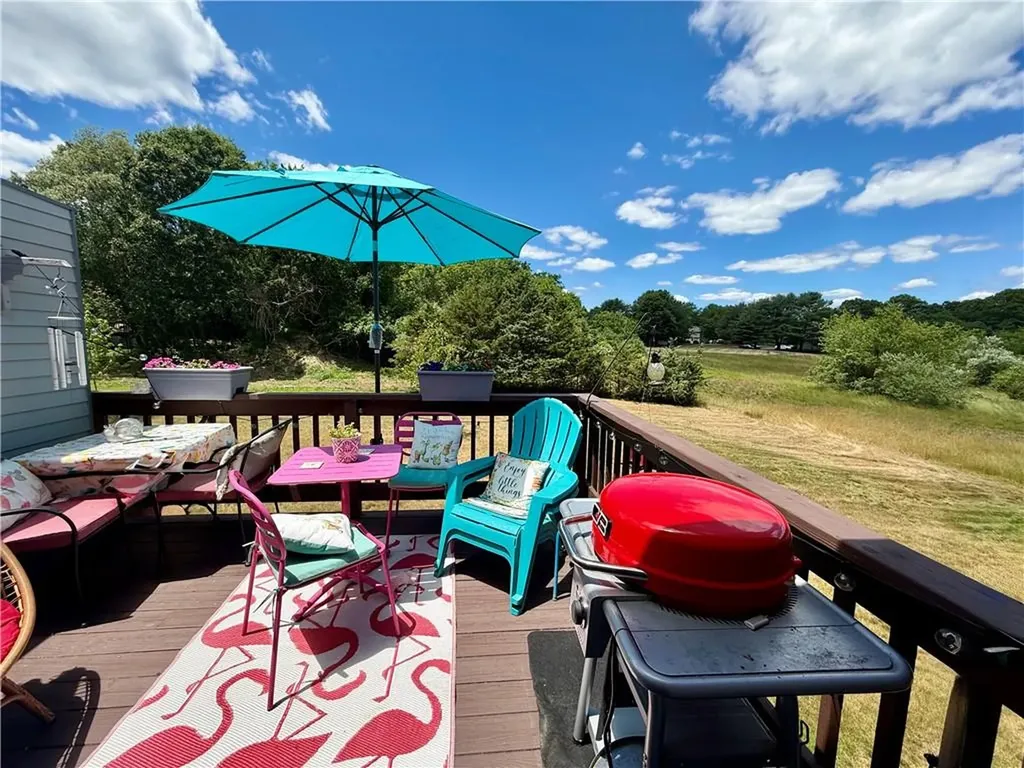 30 Acorn Court South Kingstown RI 02879