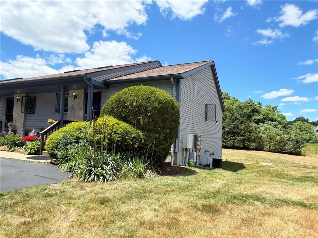 30 Acorn Court South Kingstown RI 02879