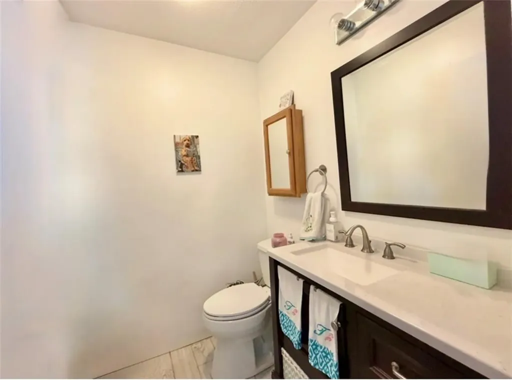 30 Acorn Court South Kingstown RI 02879