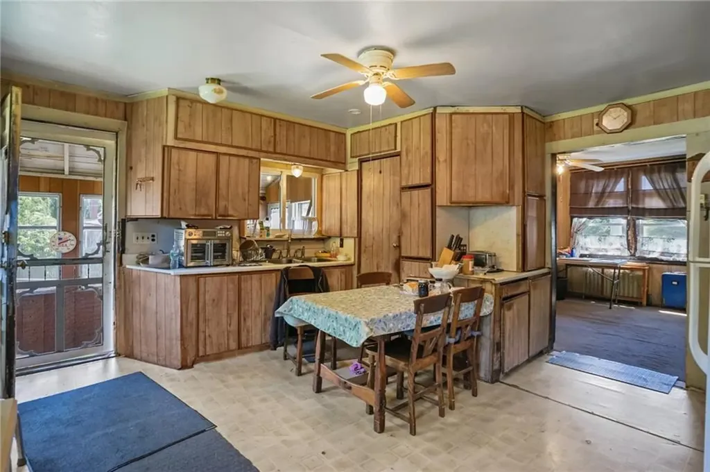 32 Hoffman Avenue Cranston RI 02920