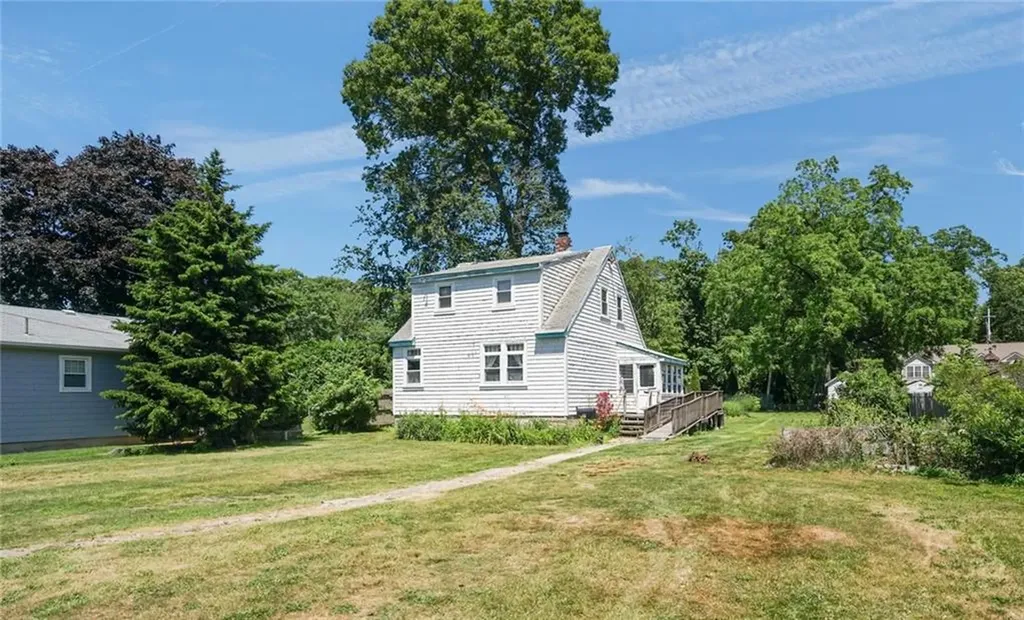 32 Hoffman Avenue Cranston RI 02920