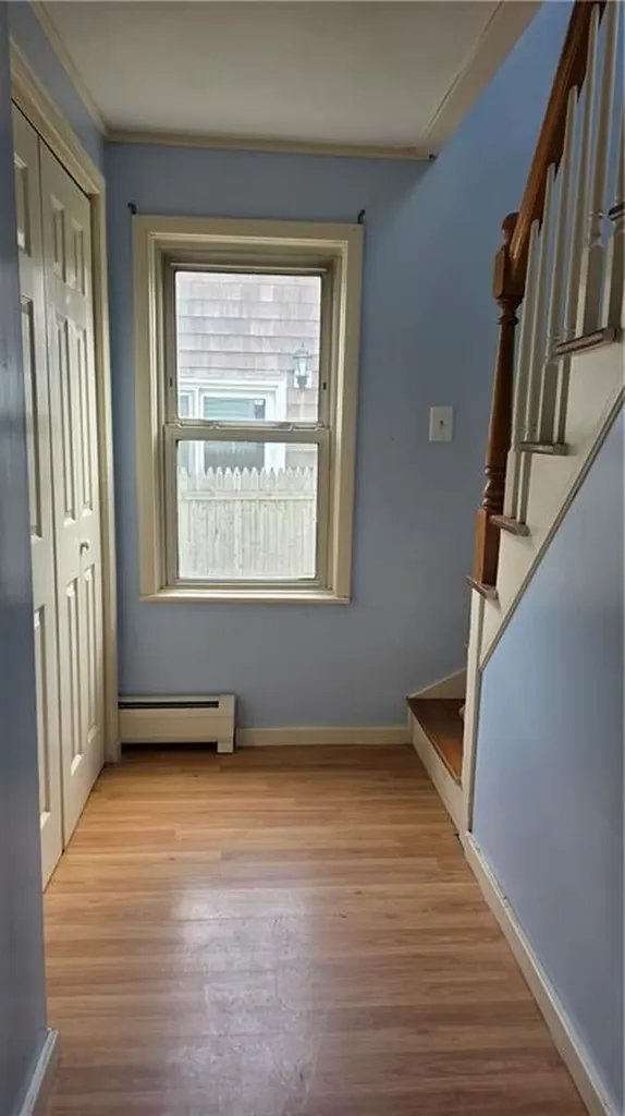 18 Glen Street East Providence RI 02915