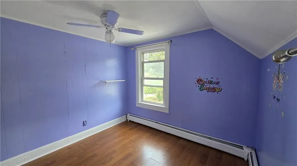 18 Glen Street East Providence RI 02915