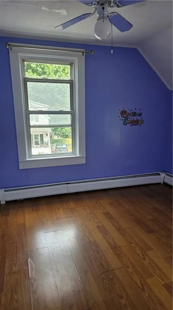 18 Glen Street East Providence RI 02915