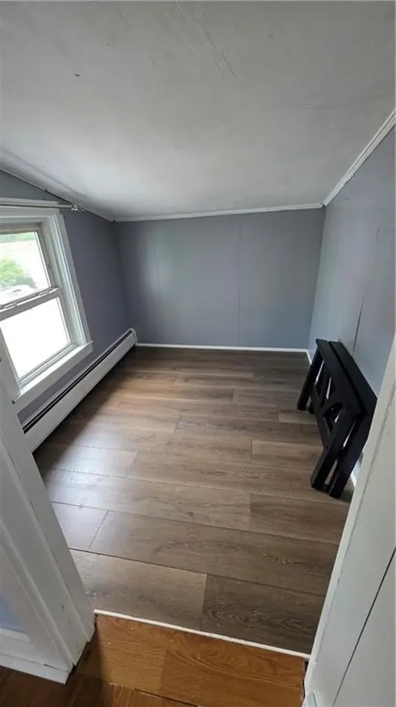 18 Glen Street East Providence RI 02915