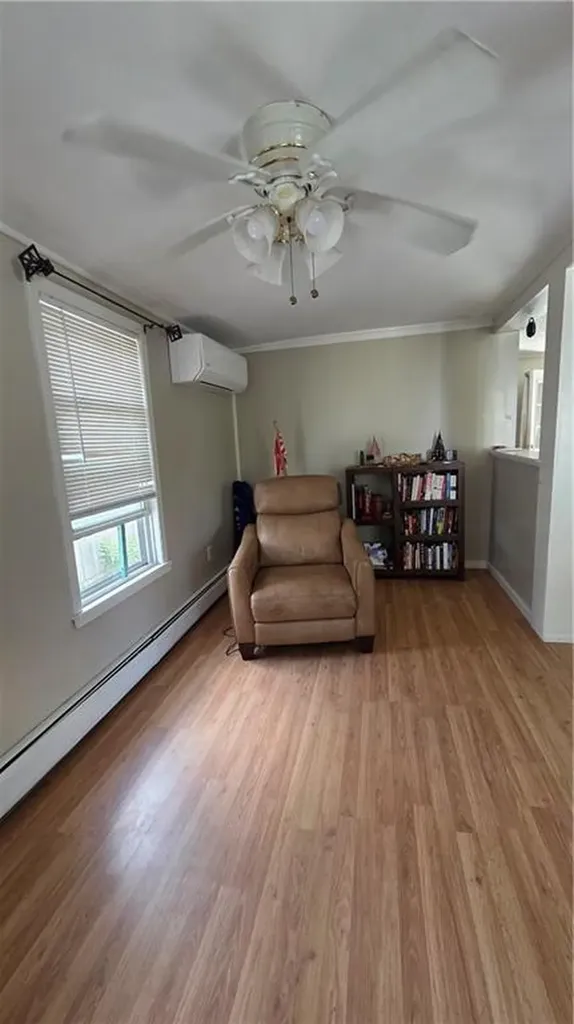 18 Glen Street East Providence RI 02915