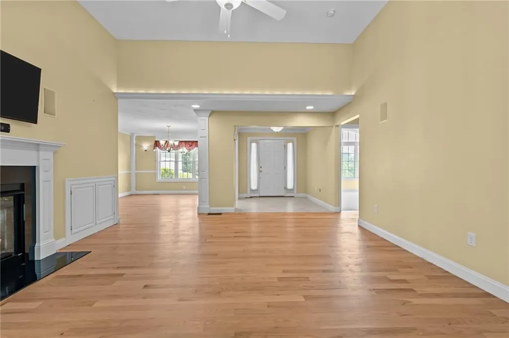125 West Road Cumberland RI 02864