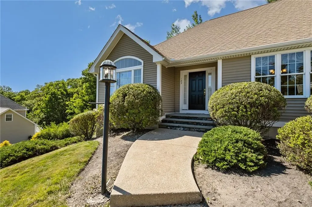 125 West Road Cumberland RI 02864