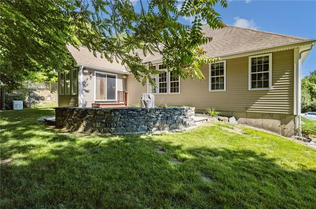 125 West Road Cumberland RI 02864