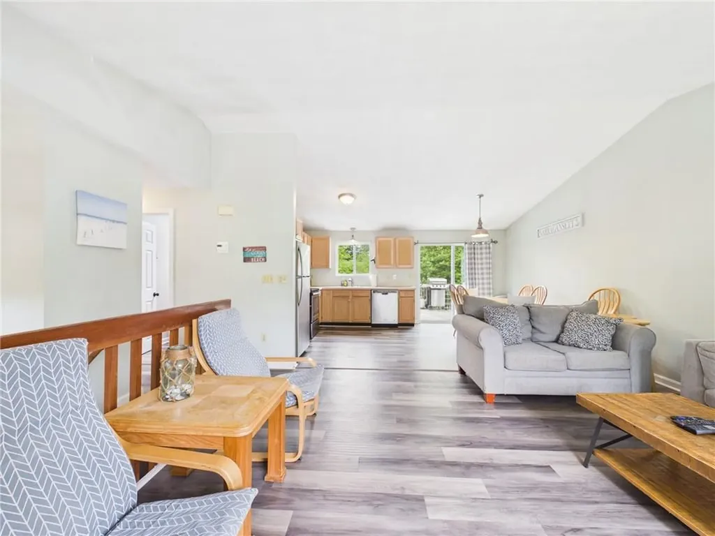 52 Meadowrue Trail Narragansett RI 02874