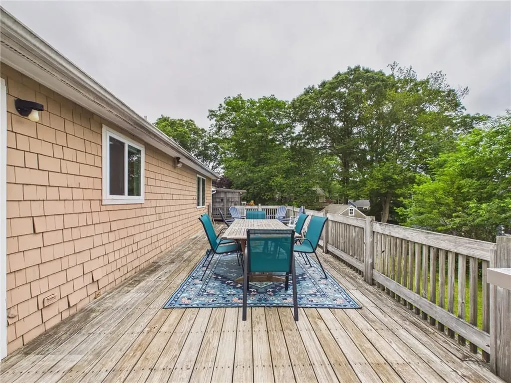 52 Meadowrue Trail Narragansett RI 02874