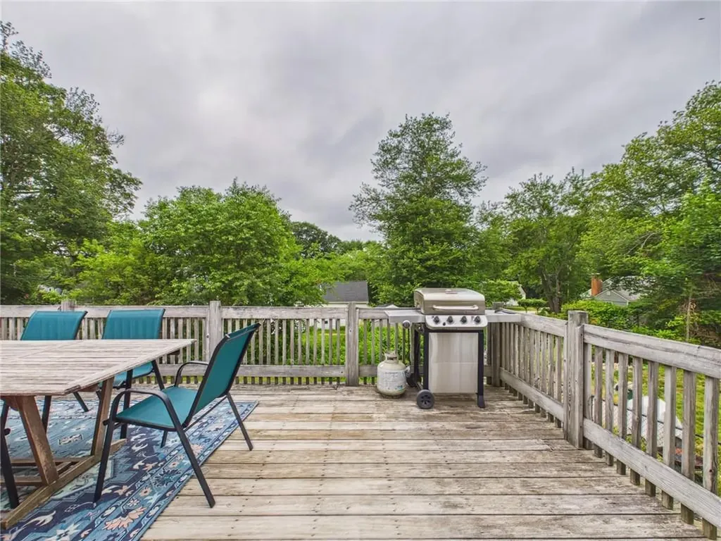 52 Meadowrue Trail Narragansett RI 02874