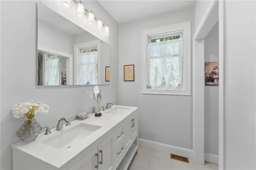 685 C Curtis Corner Road South Kingstown RI 02879