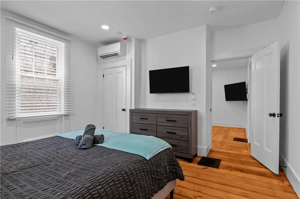 13 Sherman Street Newport RI 02840