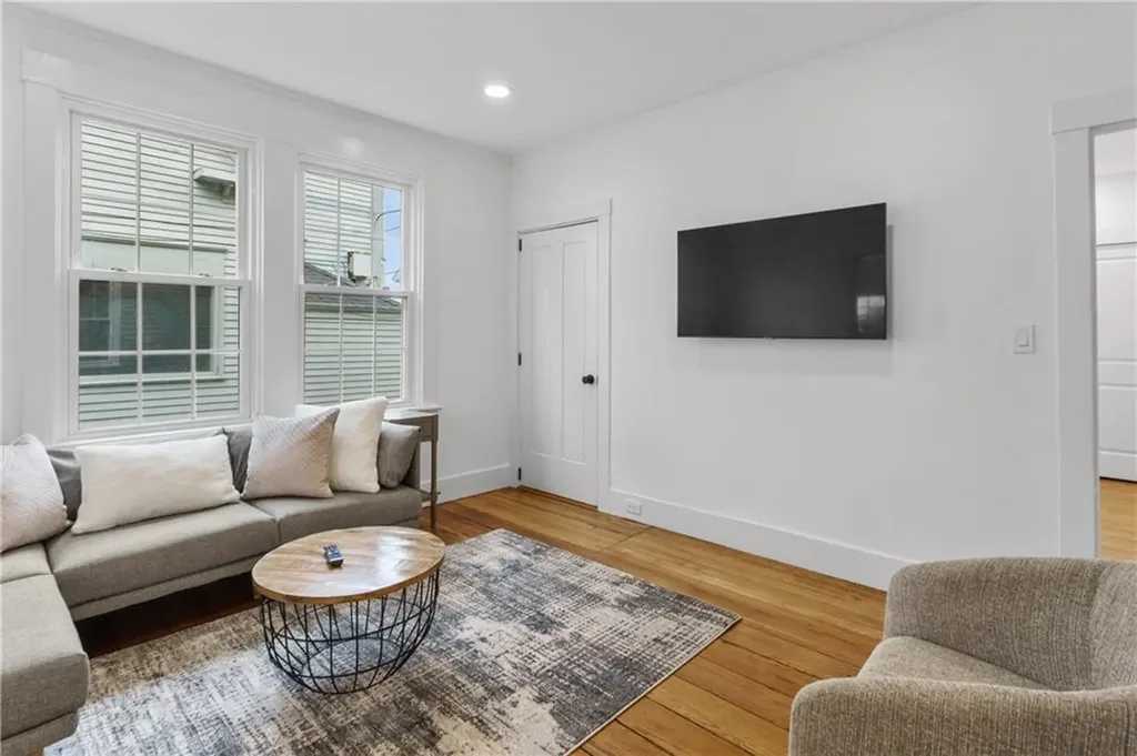 13 Sherman Street Newport RI 02840