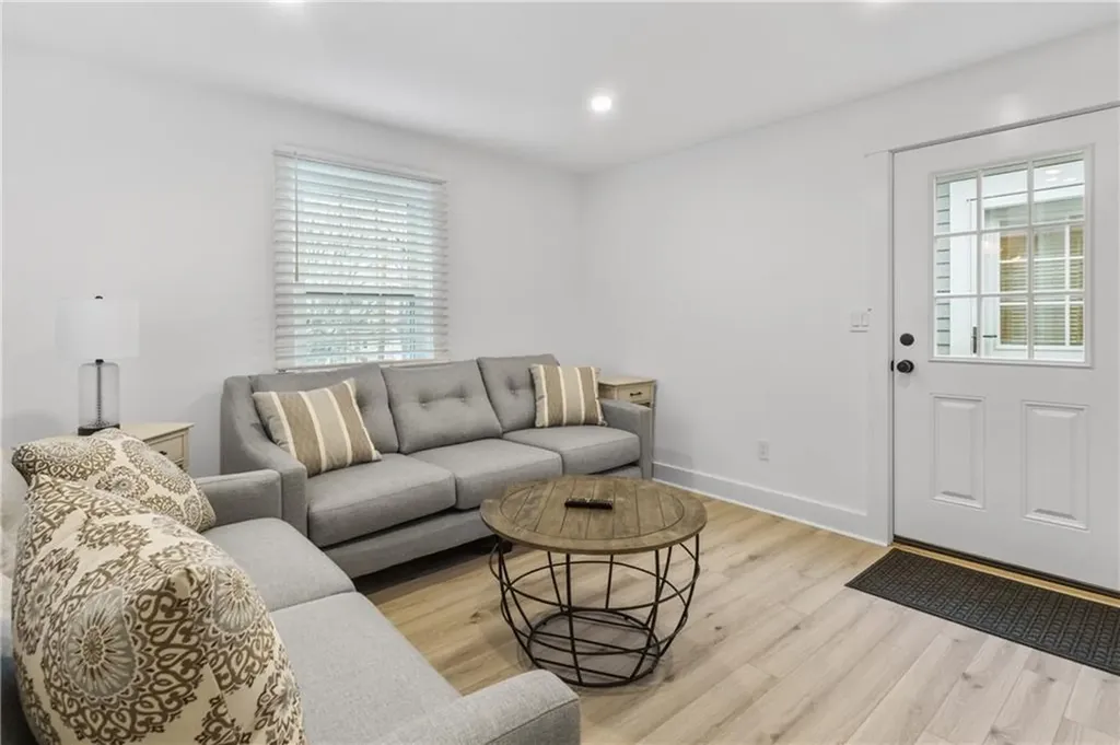 13 Sherman Street Newport RI 02840