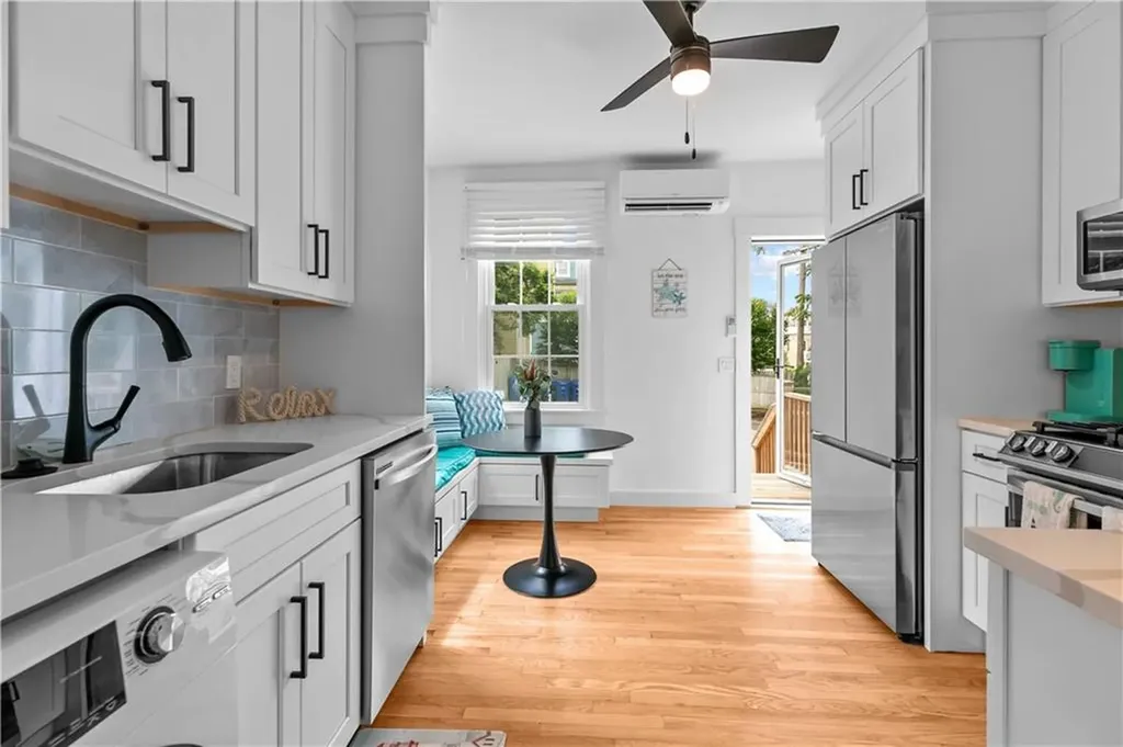 13 Sherman Street Newport RI 02840
