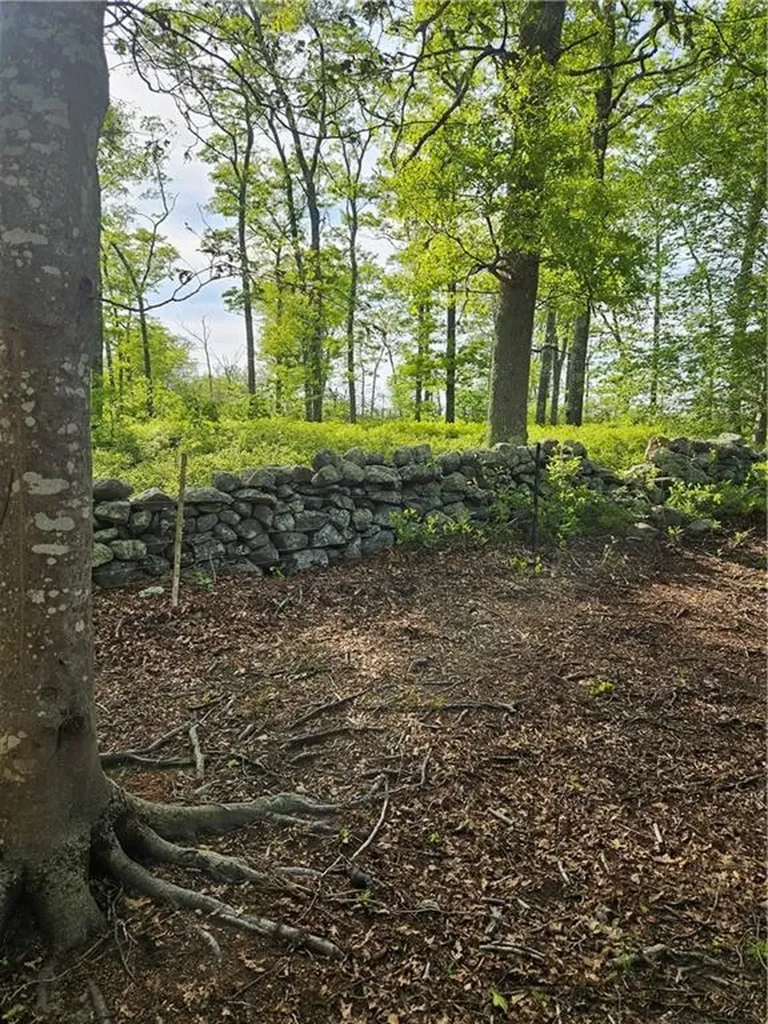 241 Cornell Road Tiverton RI 02878