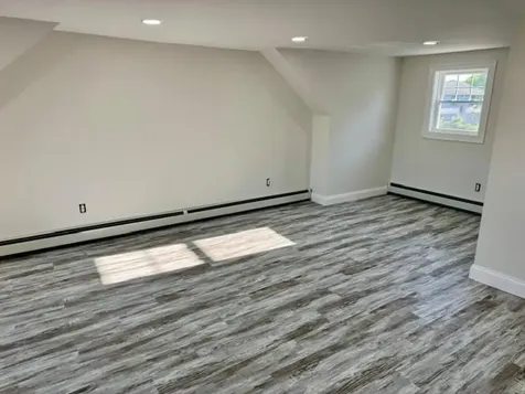 49 Metropolitan Park Drive East Providence RI 02915
