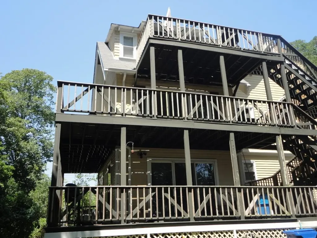 49 Merton Road Newport RI 02840