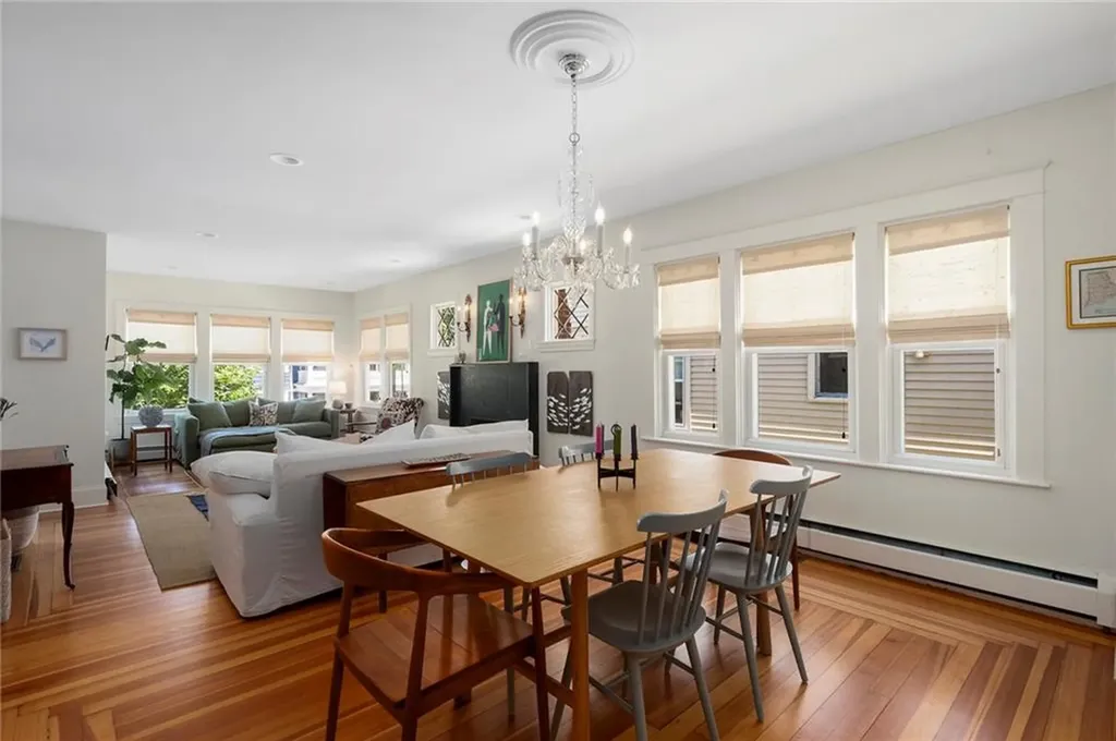 229 6th Street Providence RI 02906
