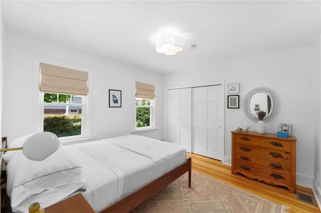 229 6th Street Providence RI 02906