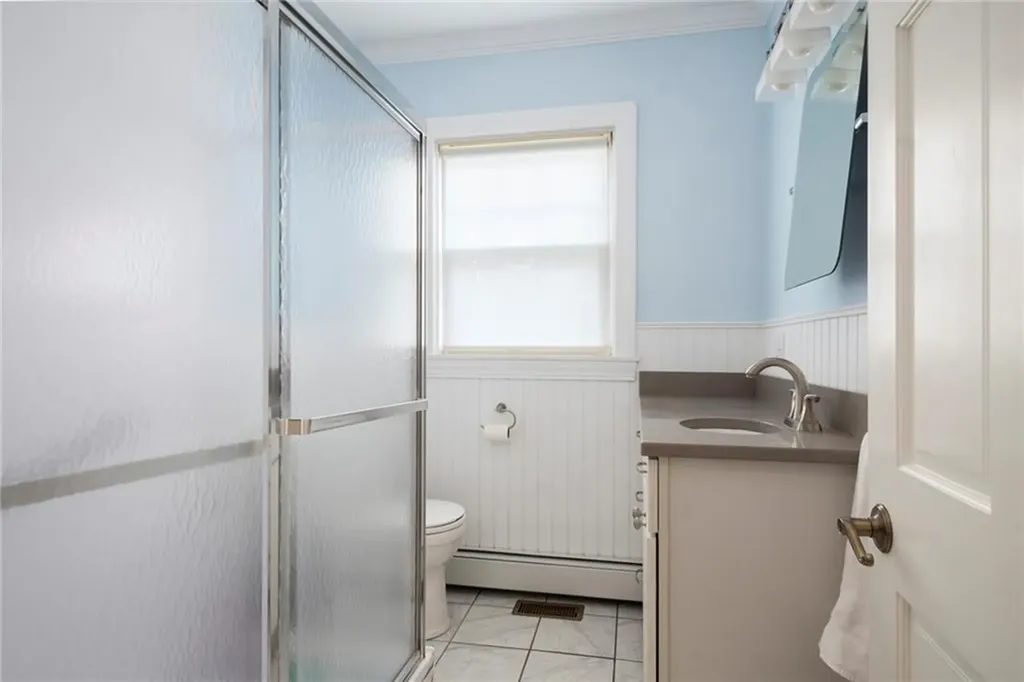 229 6th Street Providence RI 02906