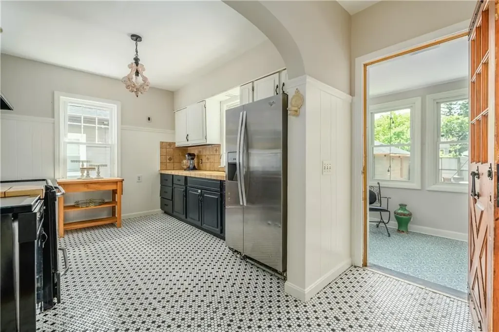 52 Forbes Street Providence RI 02908