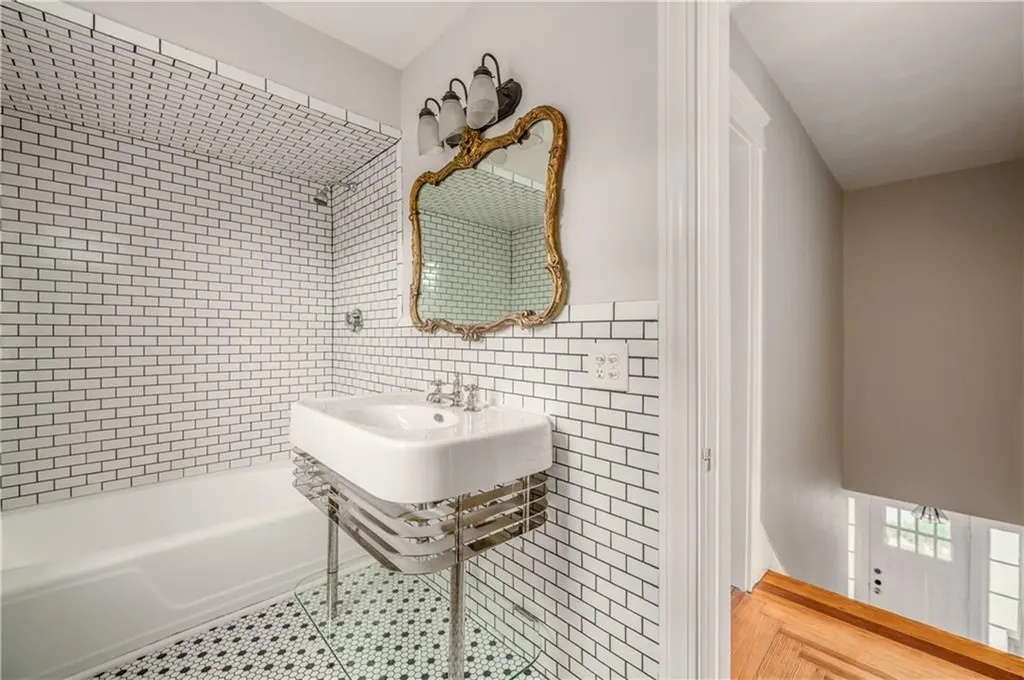 52 Forbes Street Providence RI 02908