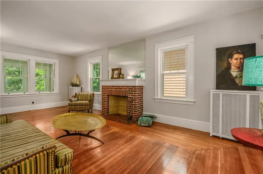 52 Forbes Street Providence RI 02908