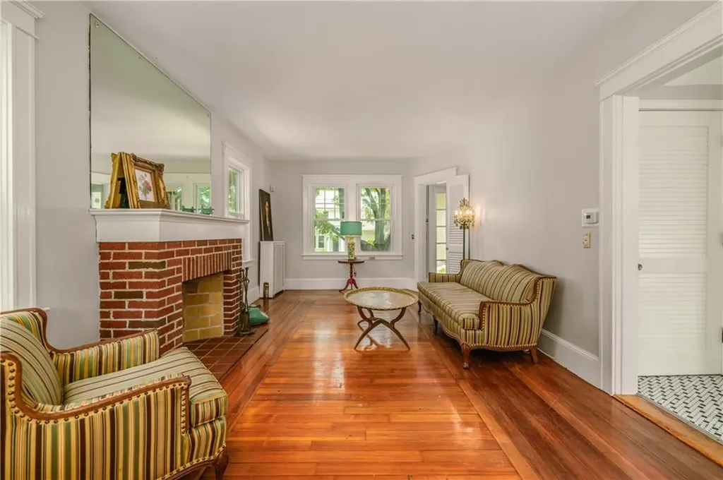 52 Forbes Street Providence RI 02908