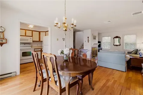 424 North Lane Bristol RI 02809