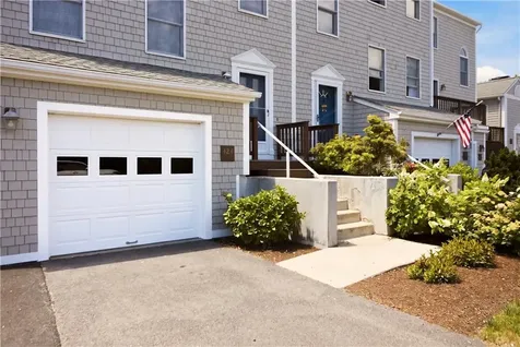 424 North Lane Bristol RI 02809