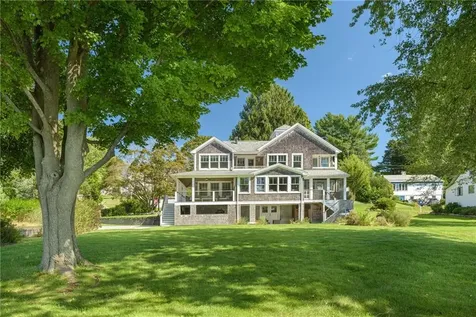 39 Shore Drive Warren RI 02885