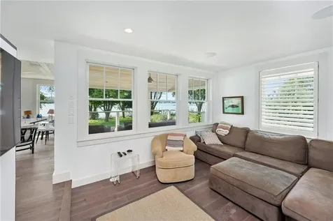 39 Shore Drive Warren RI 02885