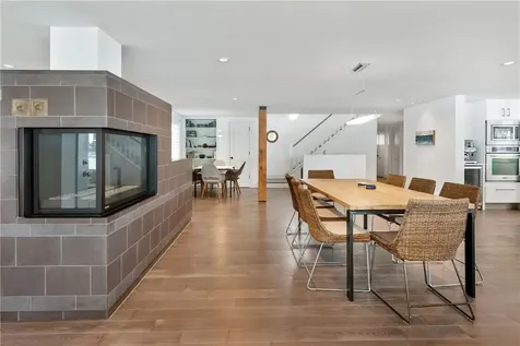 39 Shore Drive Warren RI 02885