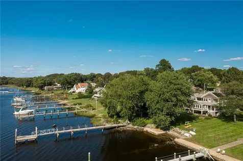 39 Shore Drive Warren RI 02885